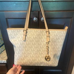 Michael Kors Tote-Cream/White/Gold